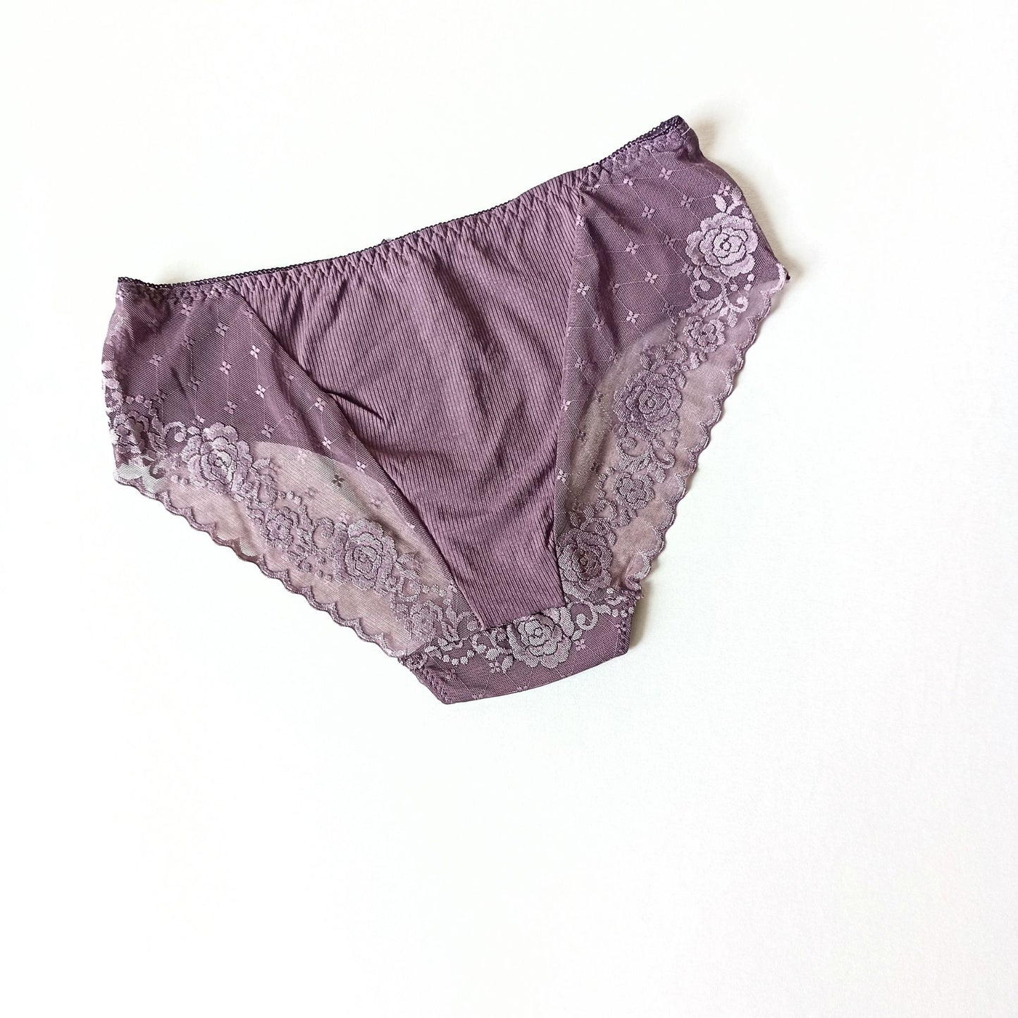 Medvilninės kelnaitės su nėriniais, violetinės (L-XL)