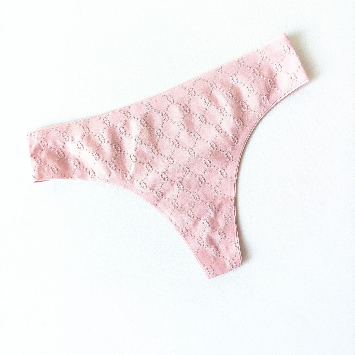 Medvilniniai nematomi stringai (S/XL)