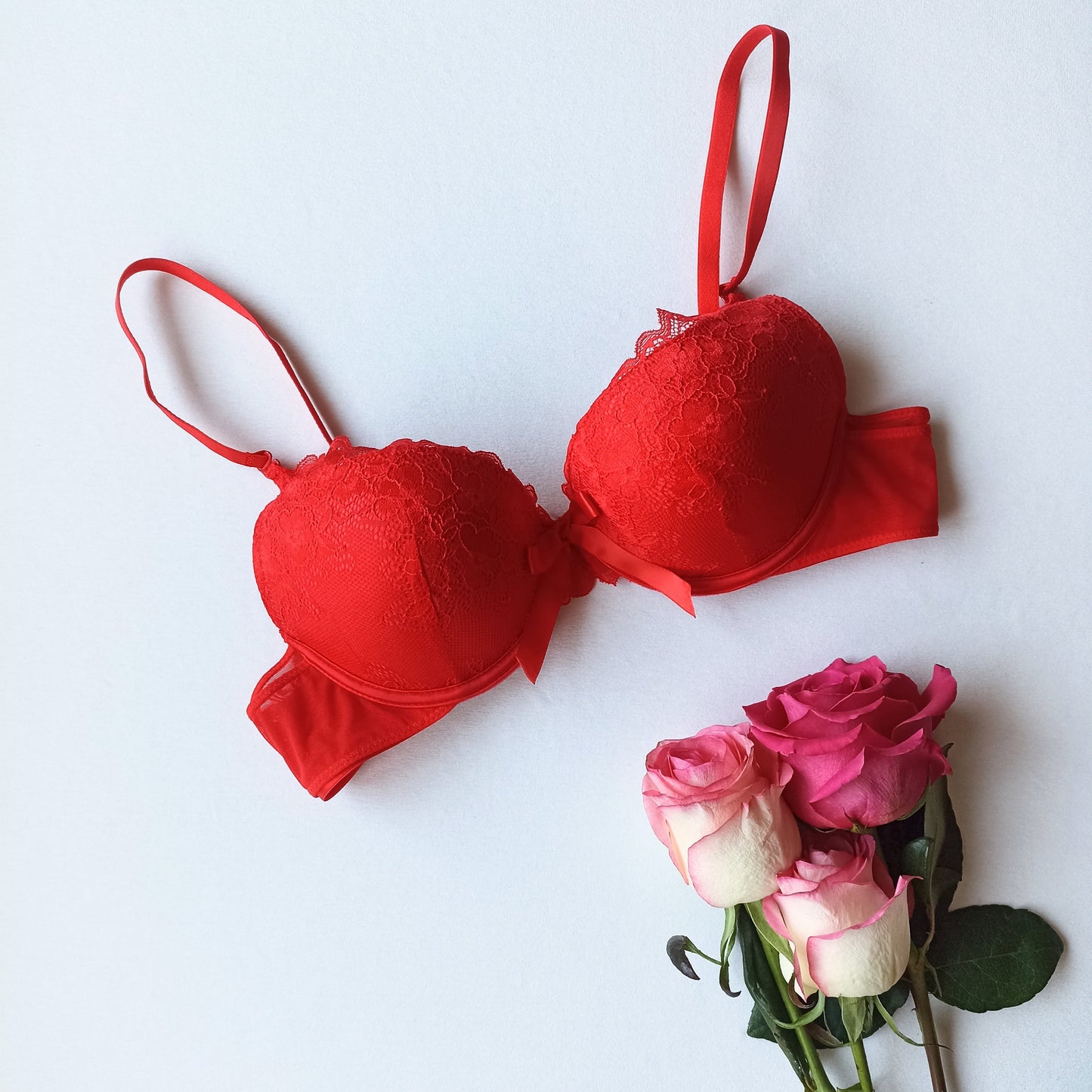Seksuali pakietinta liemenėlė, raudona (75-85B)
