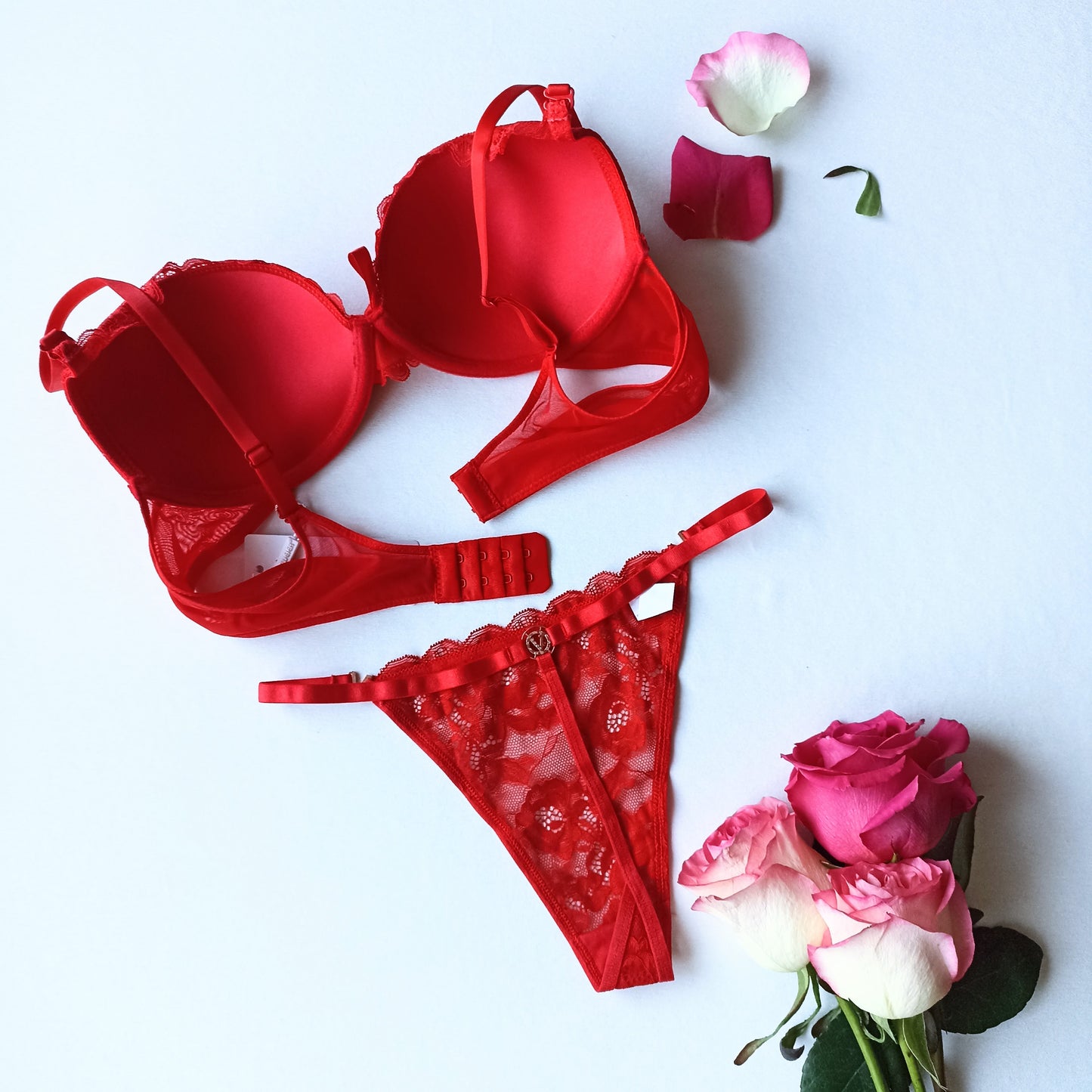 Seksualus liemenėlės ir stringų derinys "Lovely rose", raudona (75B-85B/S-L)