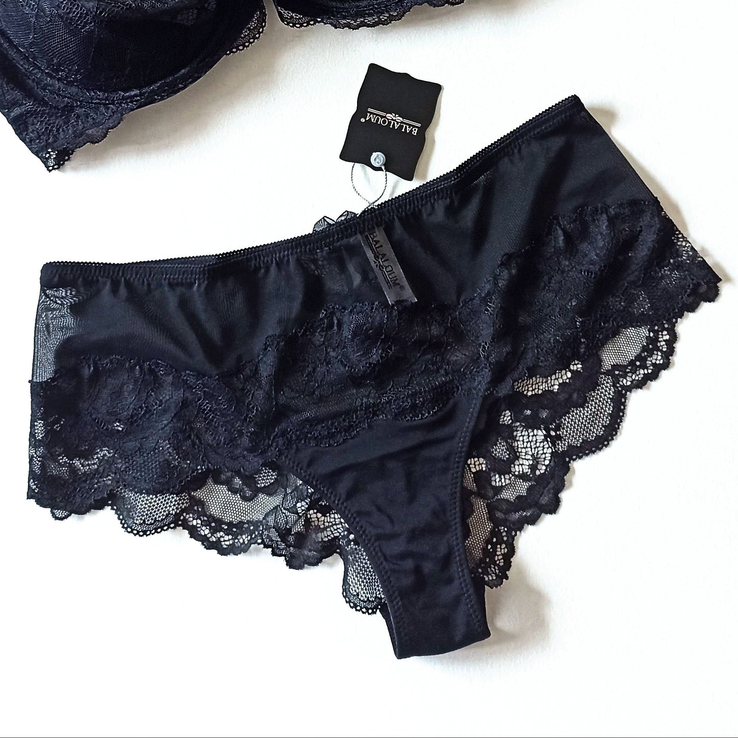 Seksualios žeminto juosmens brazilietiškos kelnaitės, juoda (M/XXL)