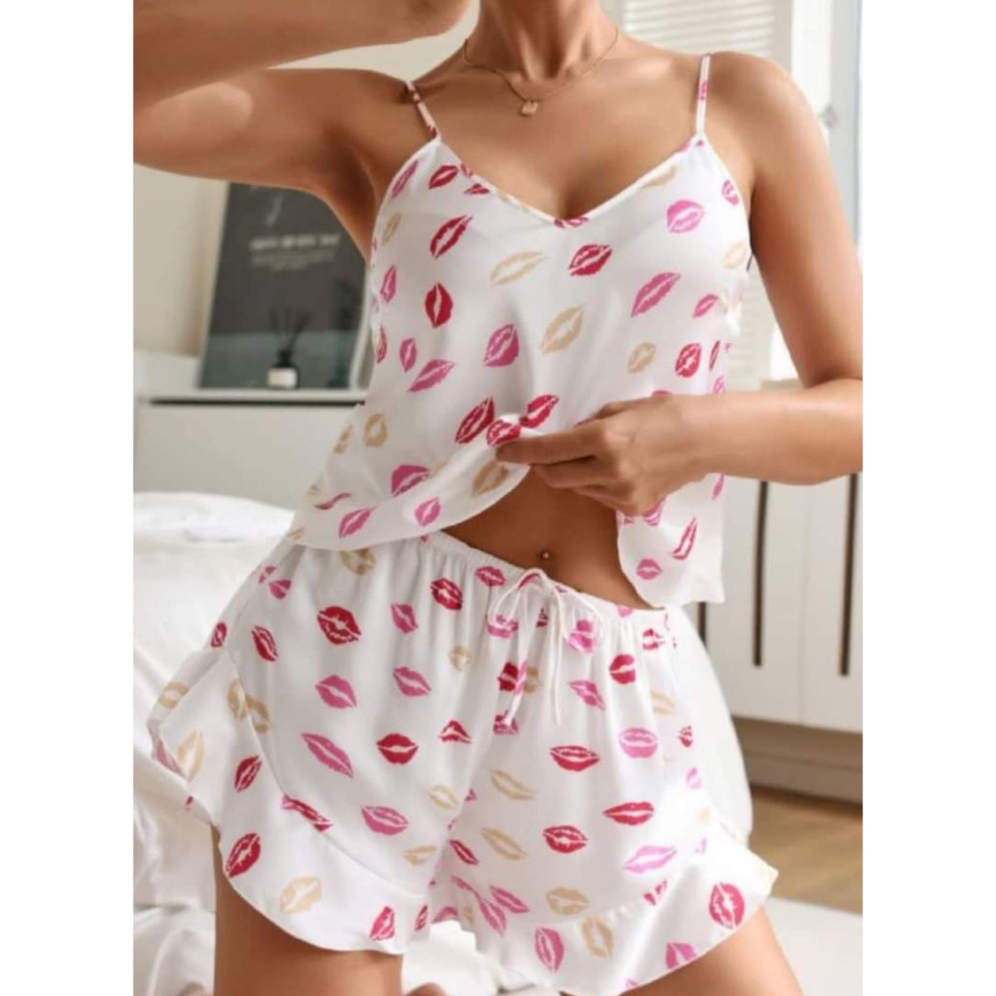Švelni dviejų dalių pižama, satinas, pieno balta (L-XL)