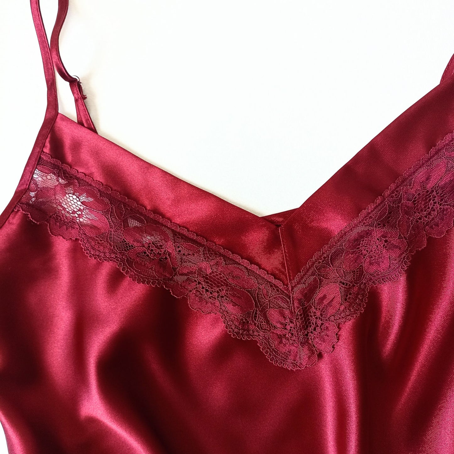 Atlasinė didesnio dydžio pižama, bordo (XXL-3XL)