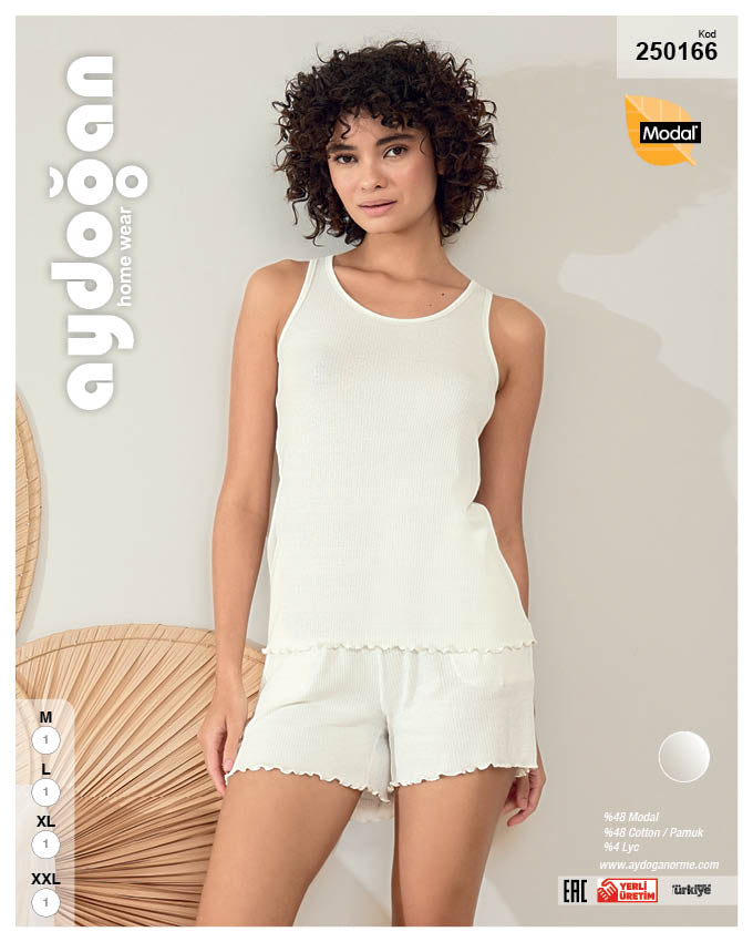 Komfortiška dviejų dalių pižama moterims (su šortais), medvilnė, pieno balta (M-XXL)