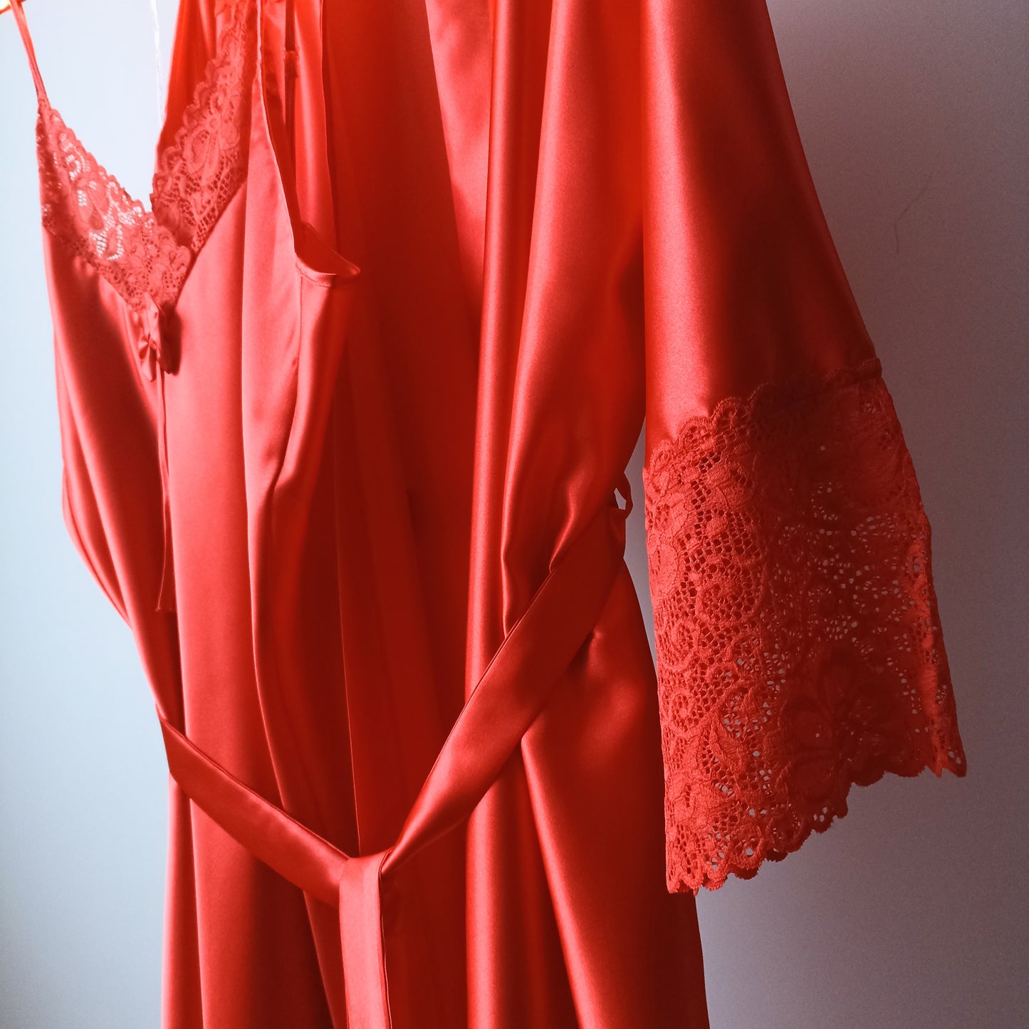 Romantiškas naktinukės ir chalato komplektas (2-3XL)