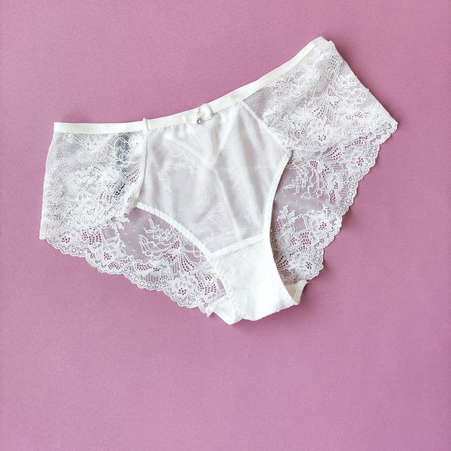 Permatomos bikinio kelnaitės, klasikinis juosmuo, pieno balta (XL-3XL)