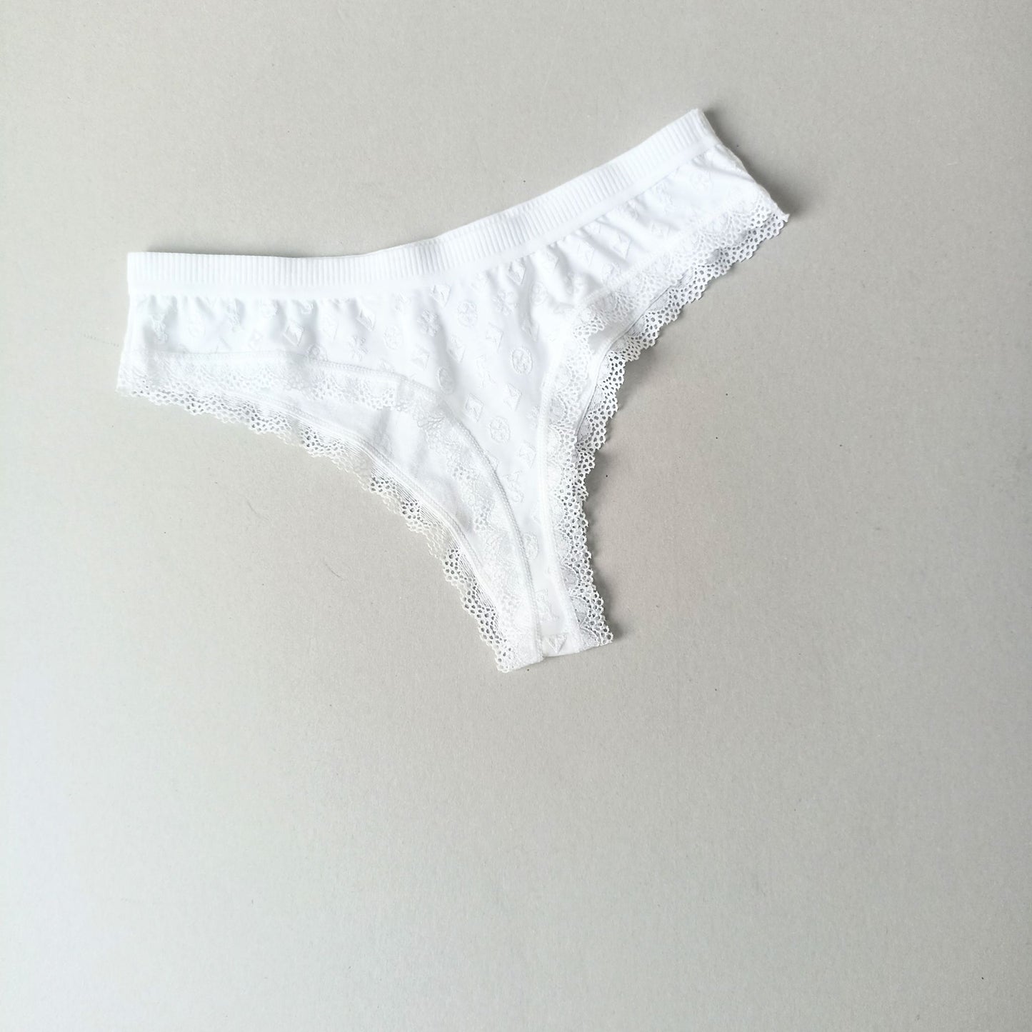 Elastingi brazilian stingai, balta (S-XL)