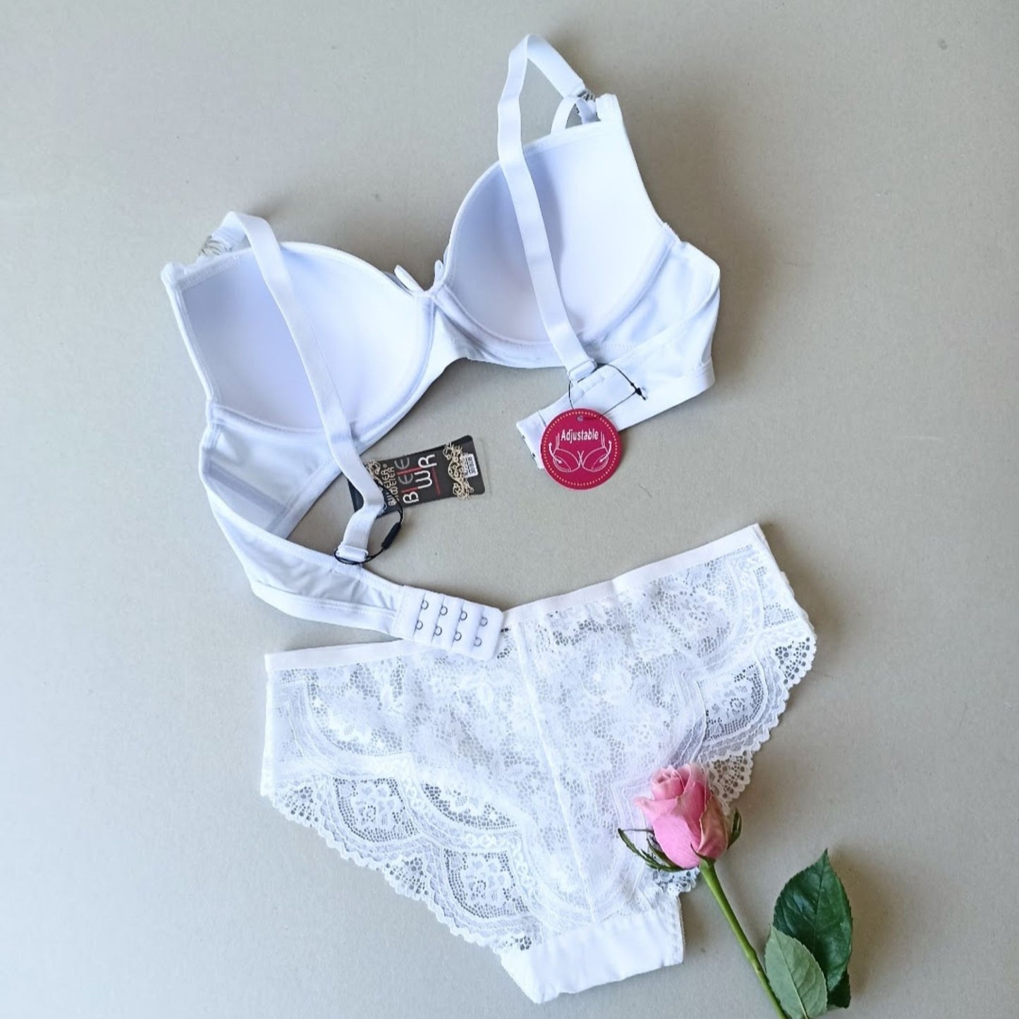 Elegantiška pakietinta liemenėlė ir brazilietiškos kelnaitės "ROSE" (75-80B/S)