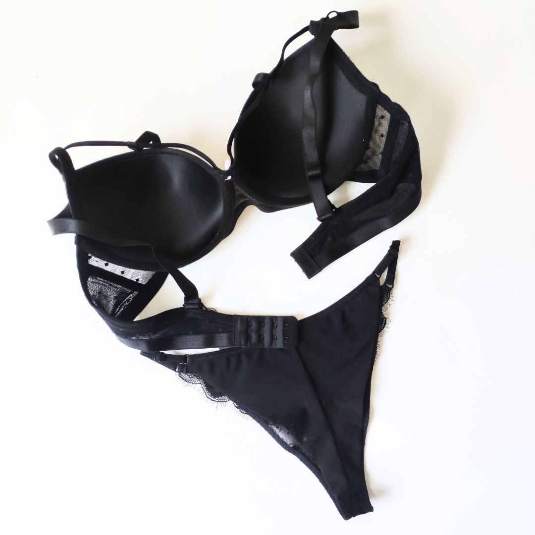 Seksuali liemenėlė ir kelnaitės "DOTTY" (75-80B/M/XXL)