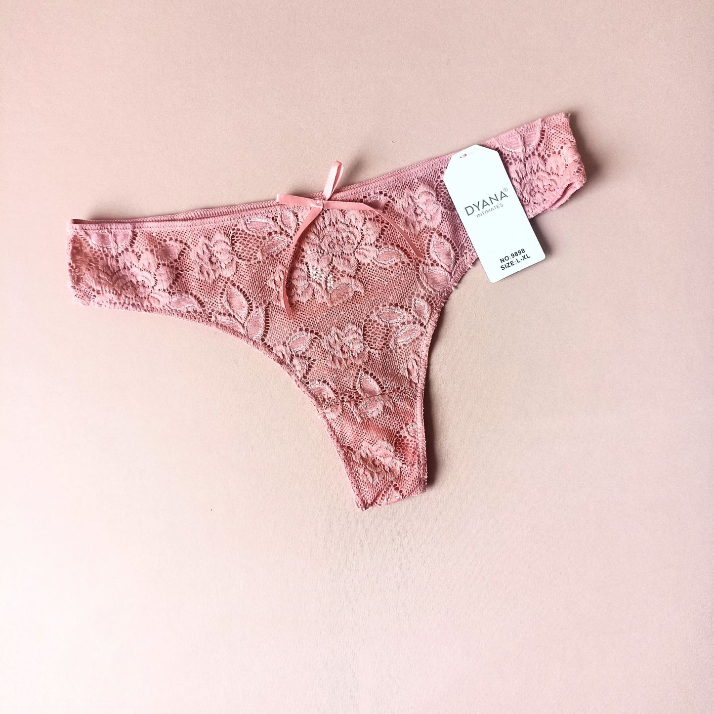 Nėriniuotos siaurikės, pudra (S-XL)