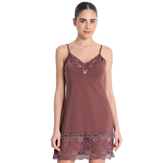 Romantiski naktinukai ant siaurų petnešėlių, šokoladinė rūda (2-5XL)