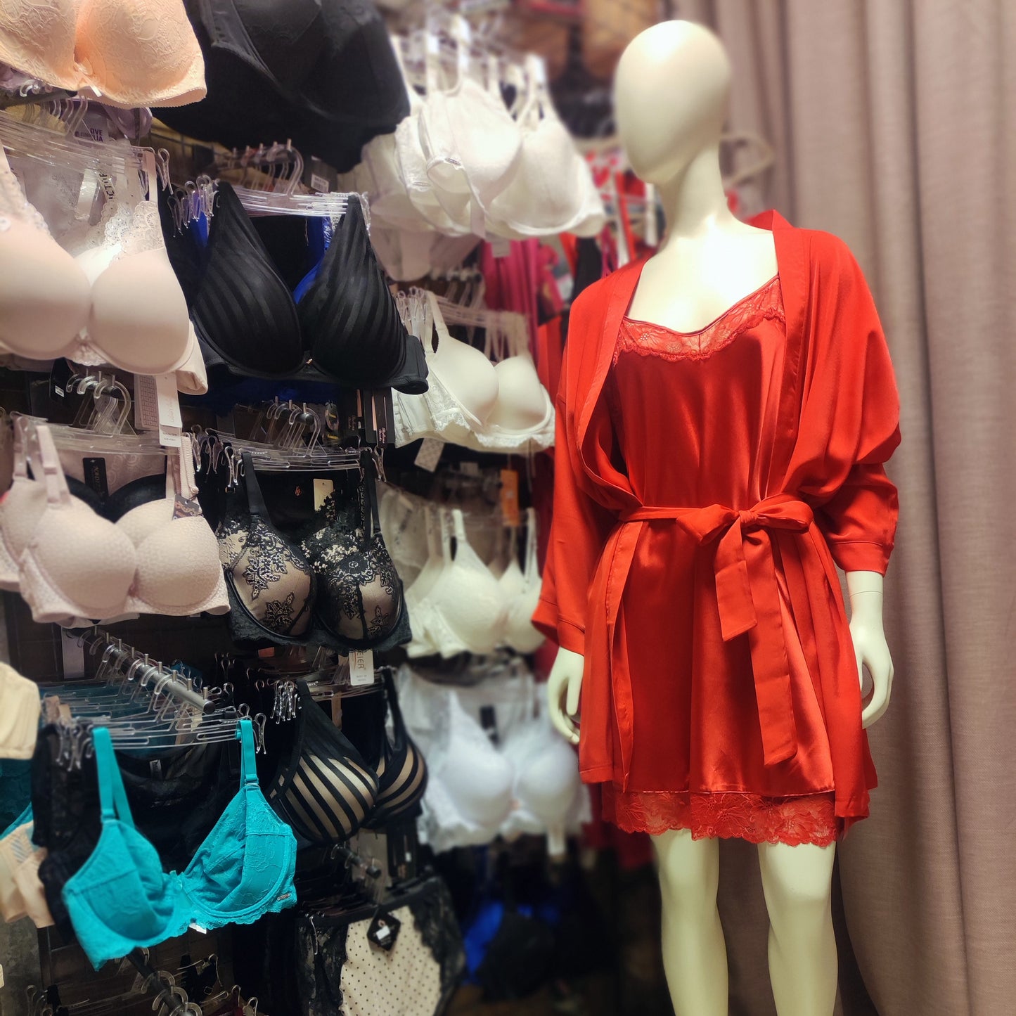 Elegantiškas šilkinis chalatas, raudona (M-XL)