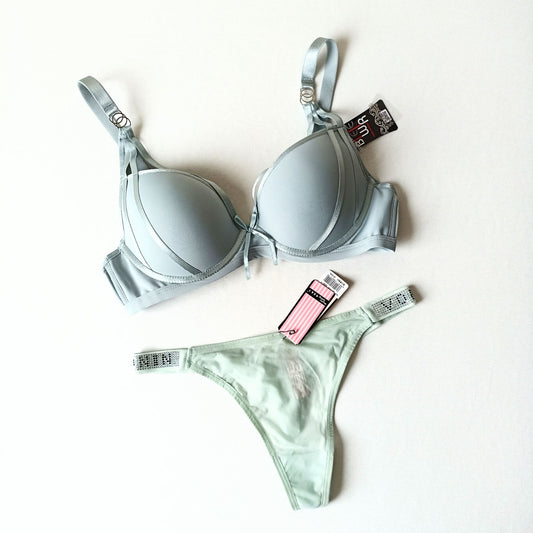 Seksuali liemenėlė ir stringai "PISTACHIO" (80-85B/S)